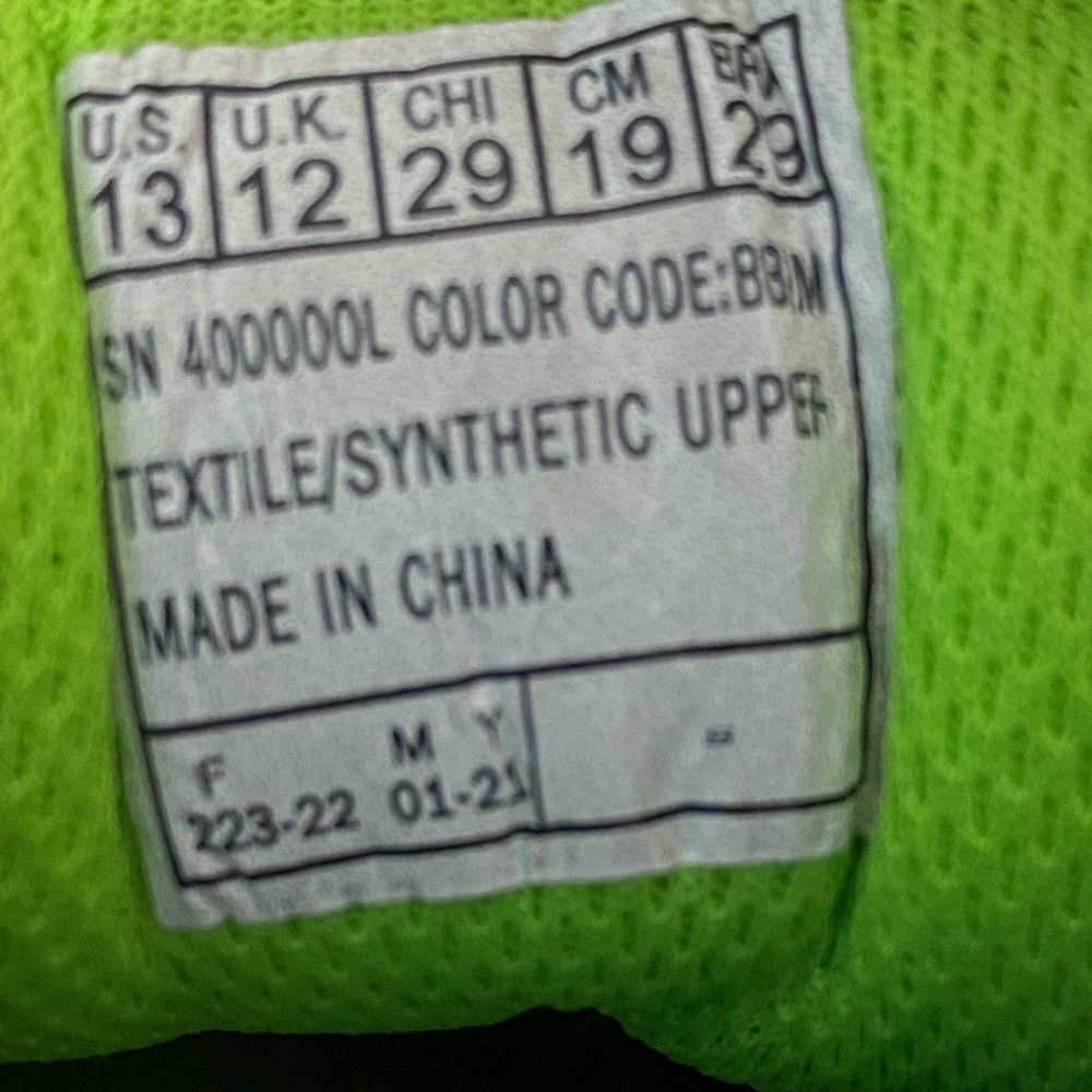 Boy’s shoe like new use only once